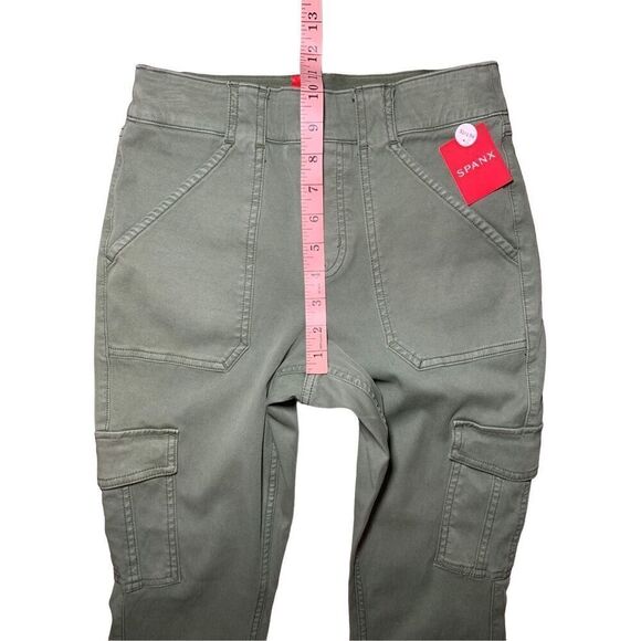 Spanx Stretch Twill Ankle Cargo Pant - Picture 12 of 13